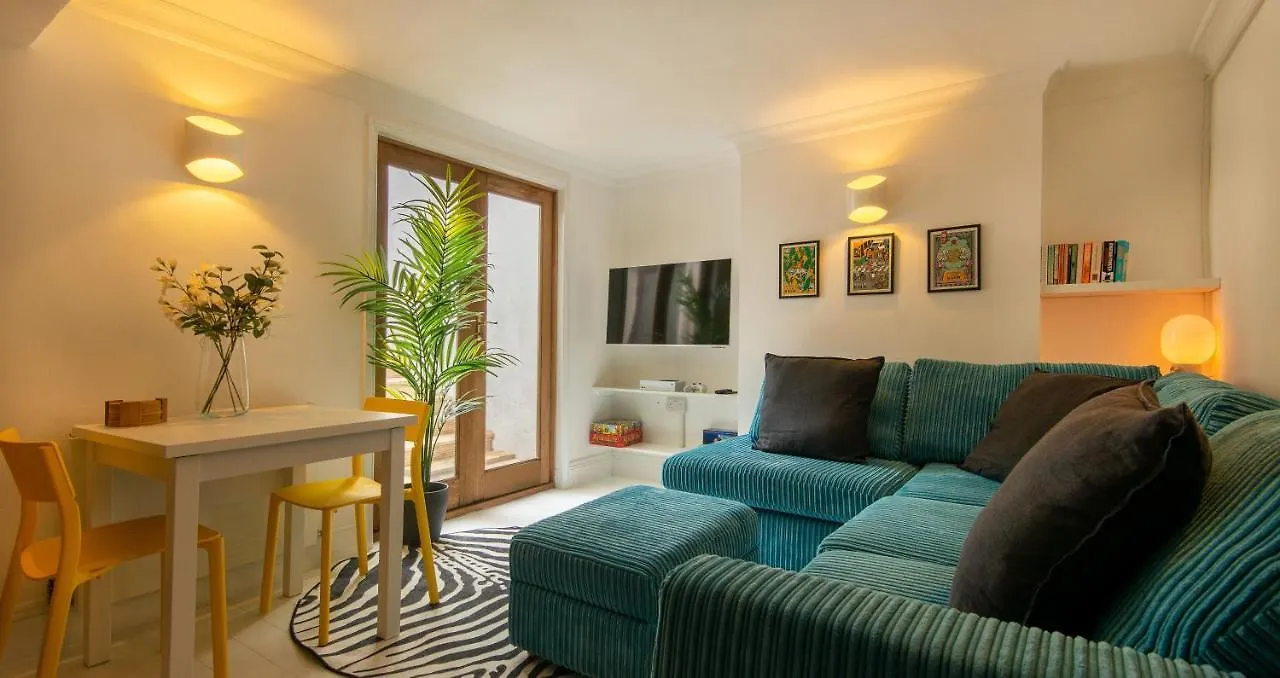 -Newly Refurbished- Stylish Apartment 5 Minutes From Station W Garden Brighton Reino Unido